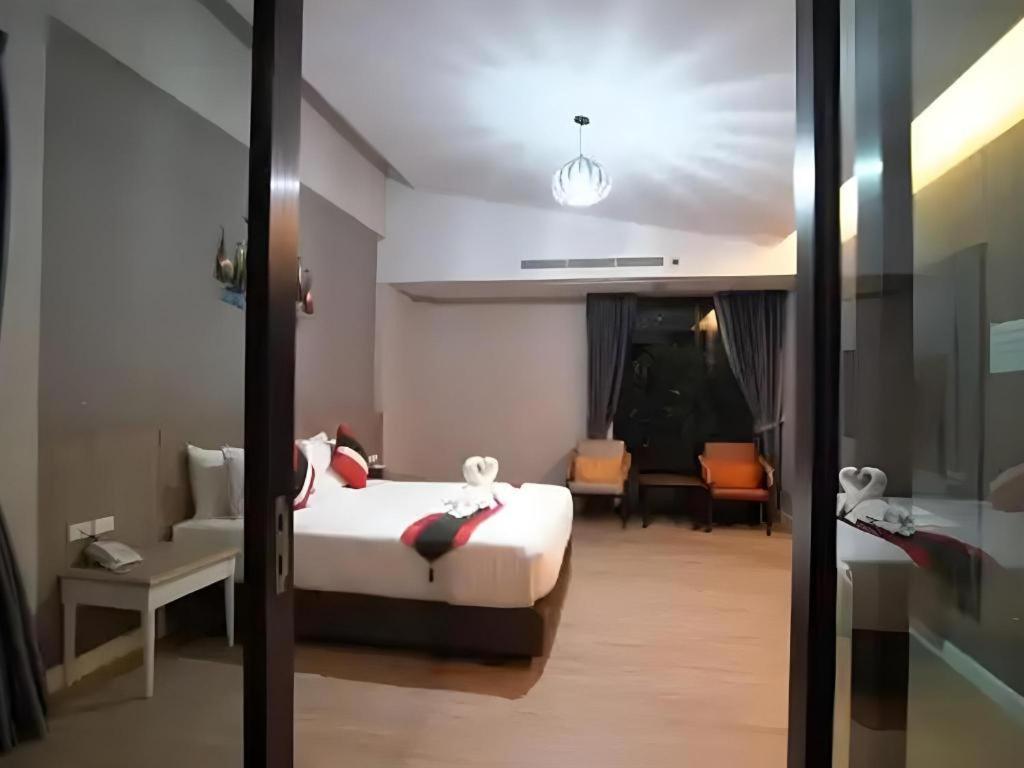 Chatnipa Beach Resort By Morseng Ban Hat Lek Ngoại thất bức ảnh
